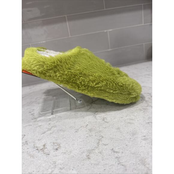 GRINCH Ladies Med 7/8 FAUX FUR Memory Foam Hood Back Slippers House Shoes NEW - Picture 5 of 6